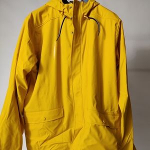 Helly Hansen Men's XL yellow rain coat
